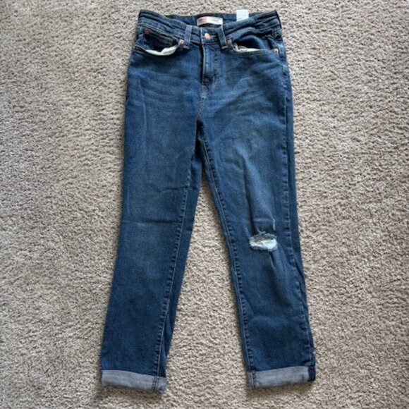 Levi's Signature Women's Mid Rise Boyfriend Jeans size 6 - Picture 1 of 6